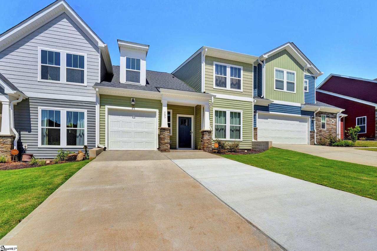 205 Rosecroft Drive - Photo 1