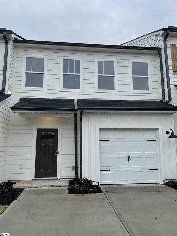 207 Broad Banyan Court - Photo 1