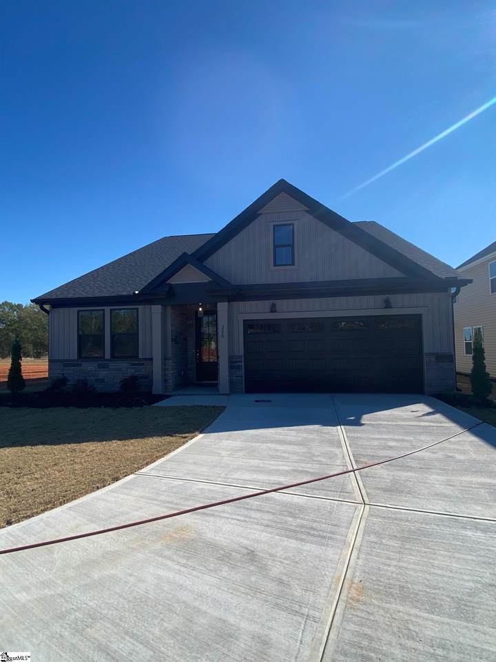 200 White Oak Court - Photo 1