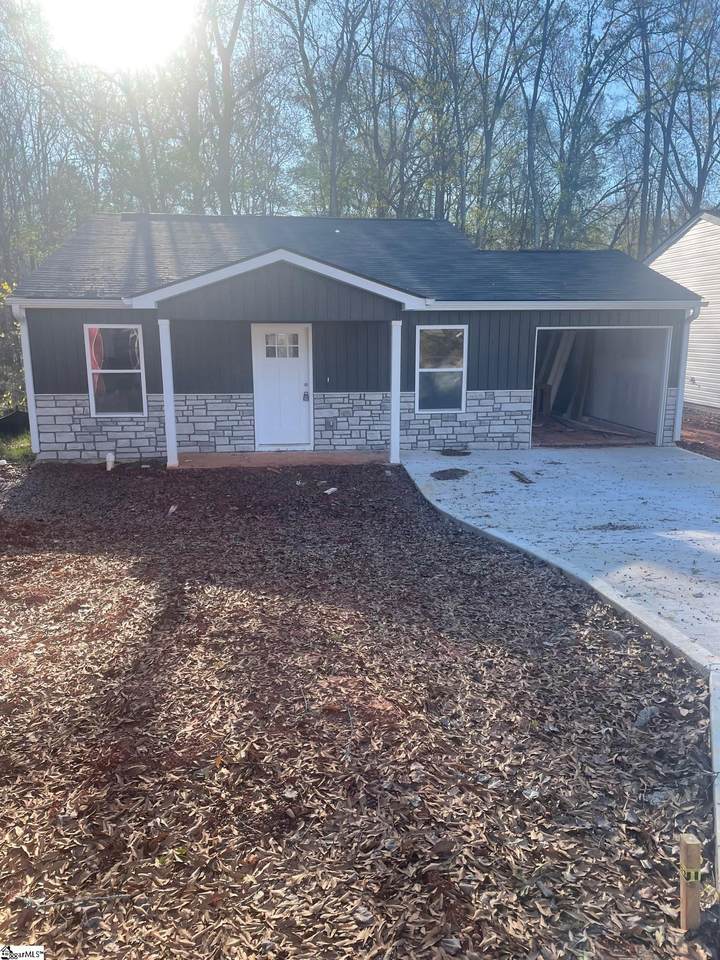 217 California Avenue - Photo 1
