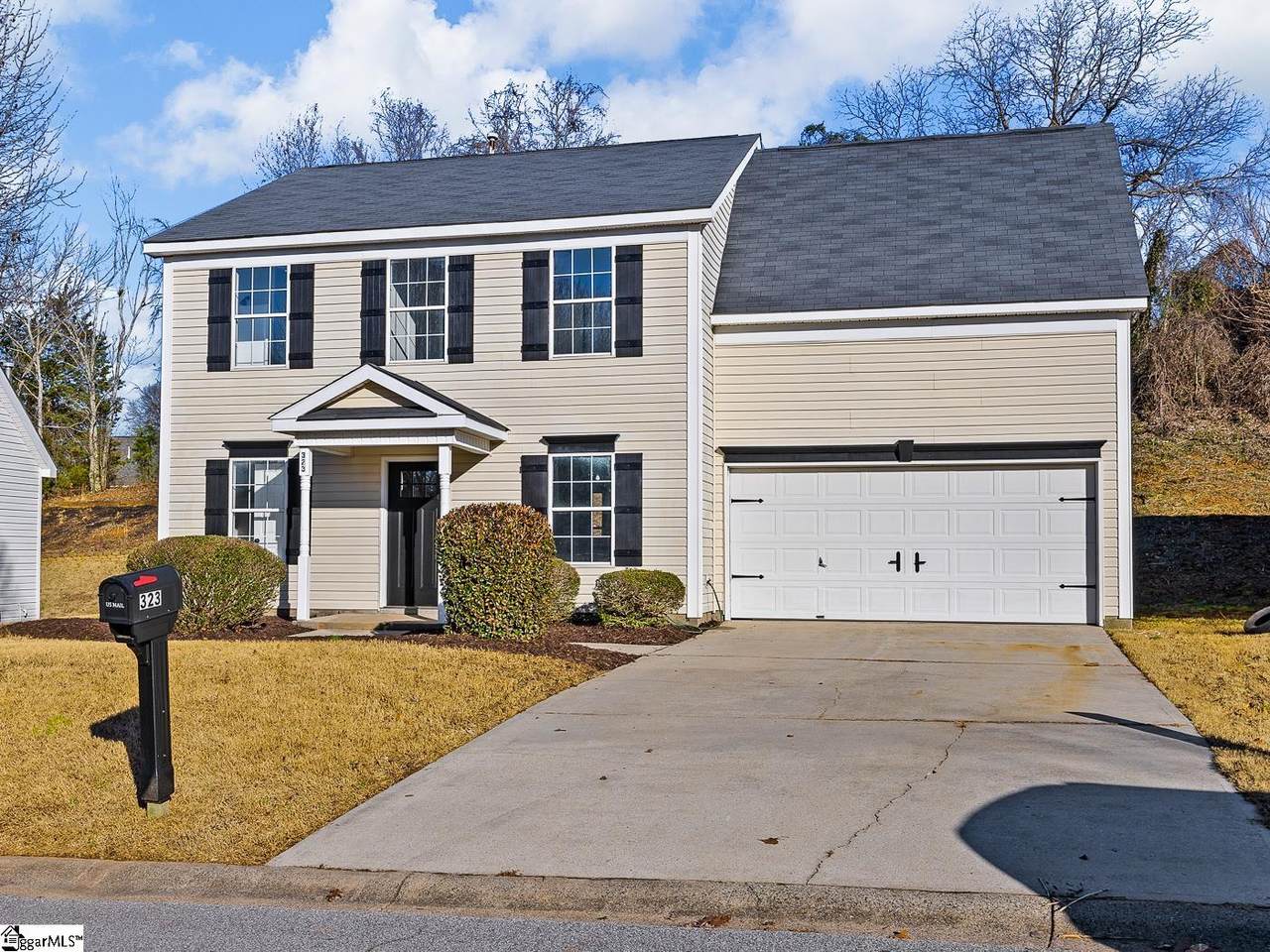 323 Hampton Ridge Drive - Photo 1