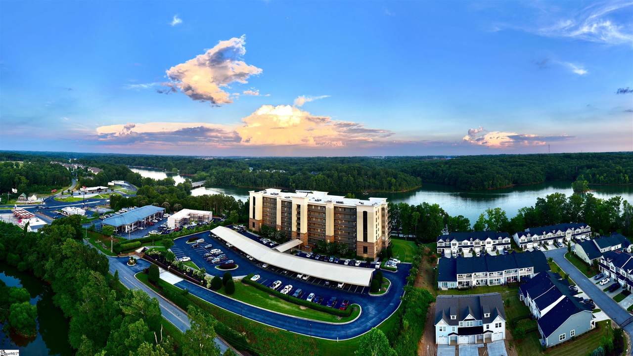 306 Watermarke Lane - Photo 1