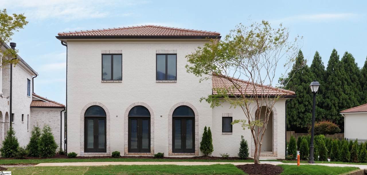 18 Arezzo Drive - Photo 1