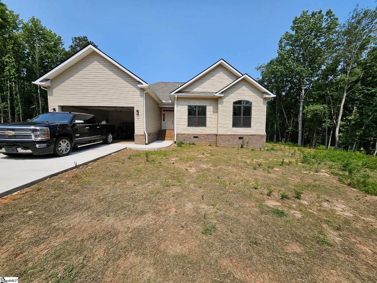 201 Peninsula Drive - Photo 1