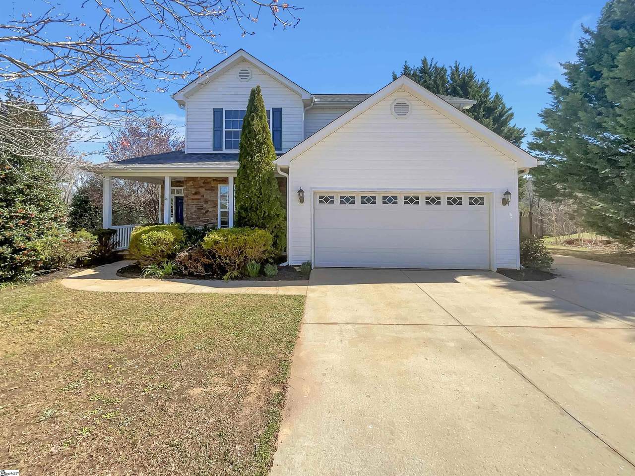 22 Rustcraft Drive - Photo 1