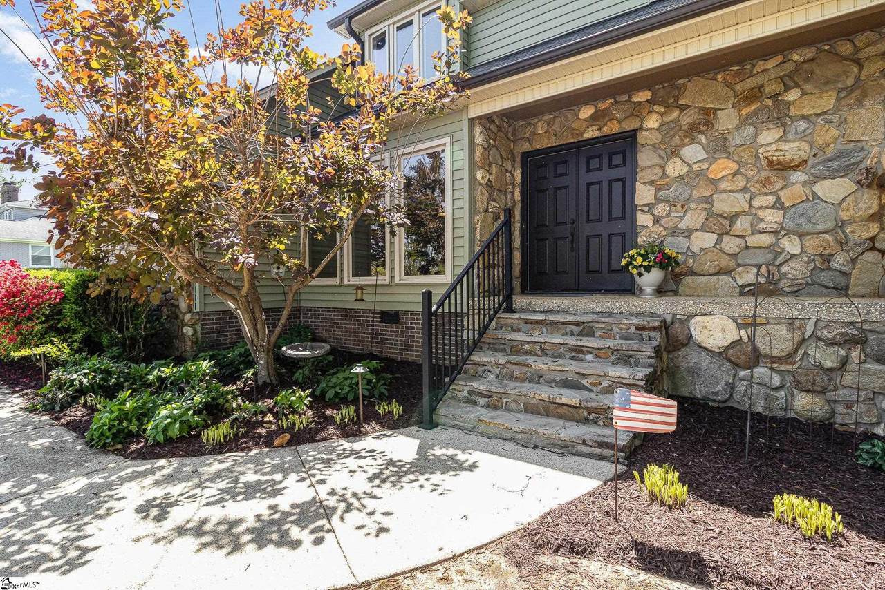 204 Carnoustie Drive - Photo 1