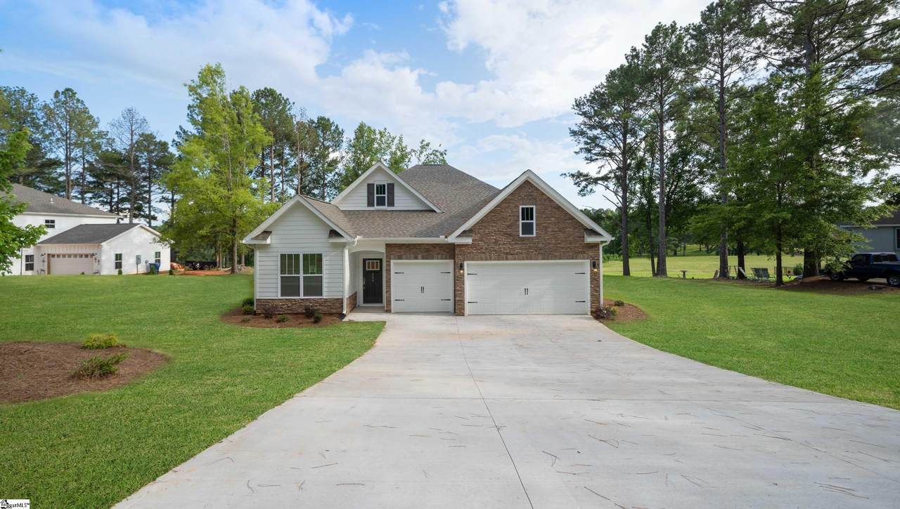209 Oakmonte Circle - Photo 1