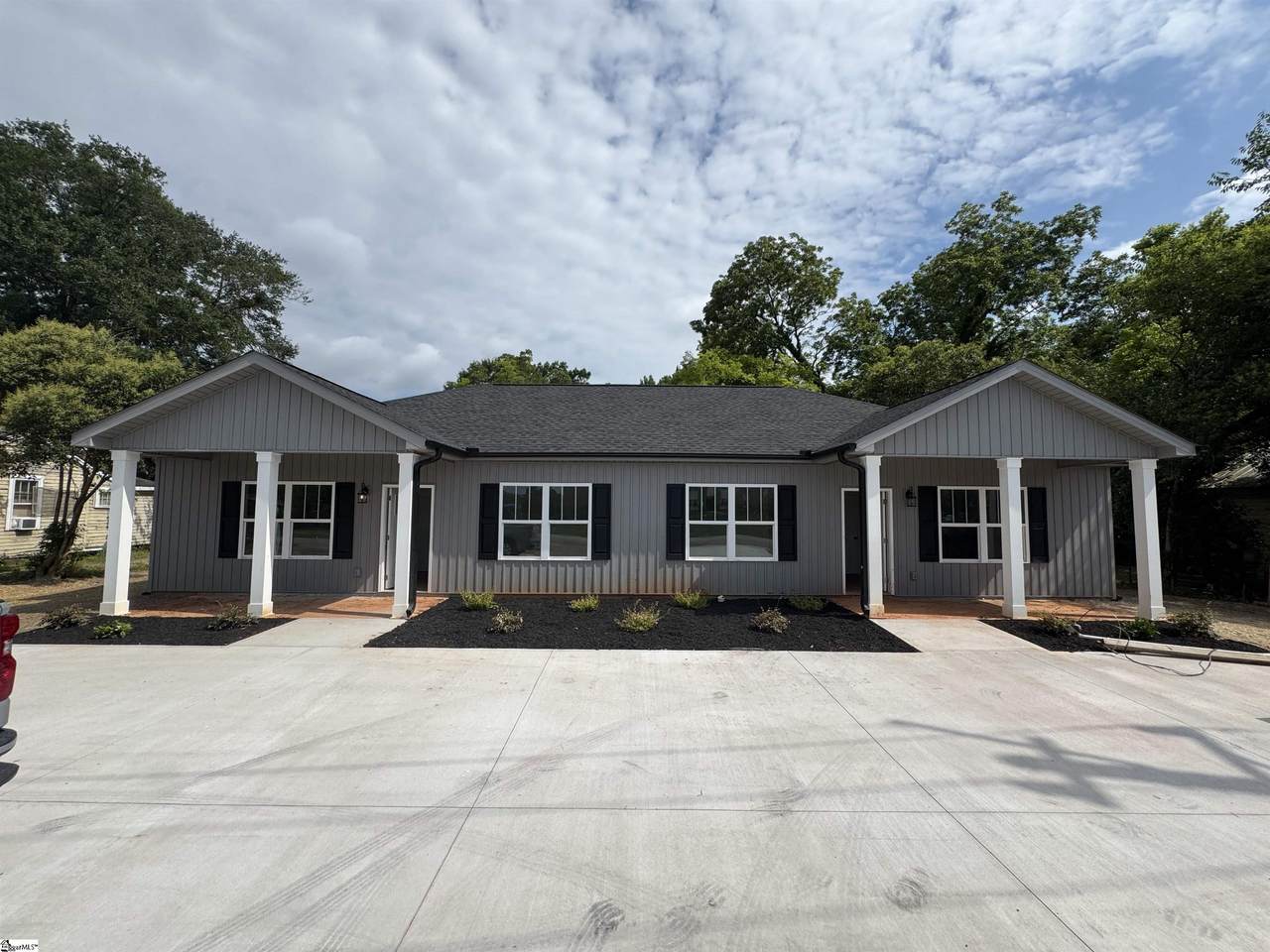 710 Mauldin Street - Photo 1