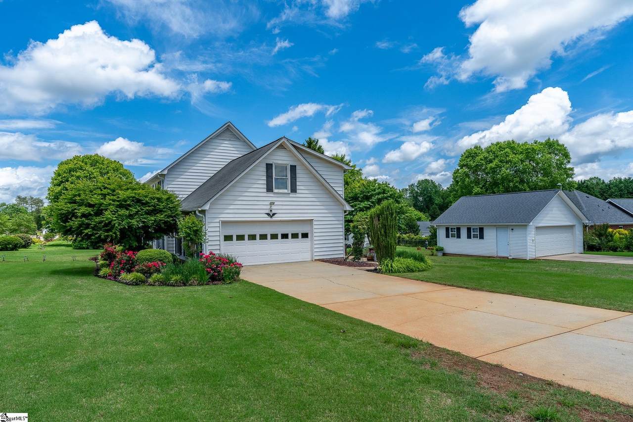 2 Wheatstone Court - Photo 1