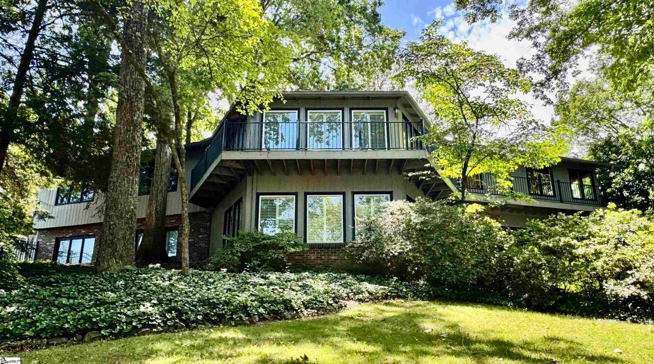 511 Shorecrest Drive - Photo 1