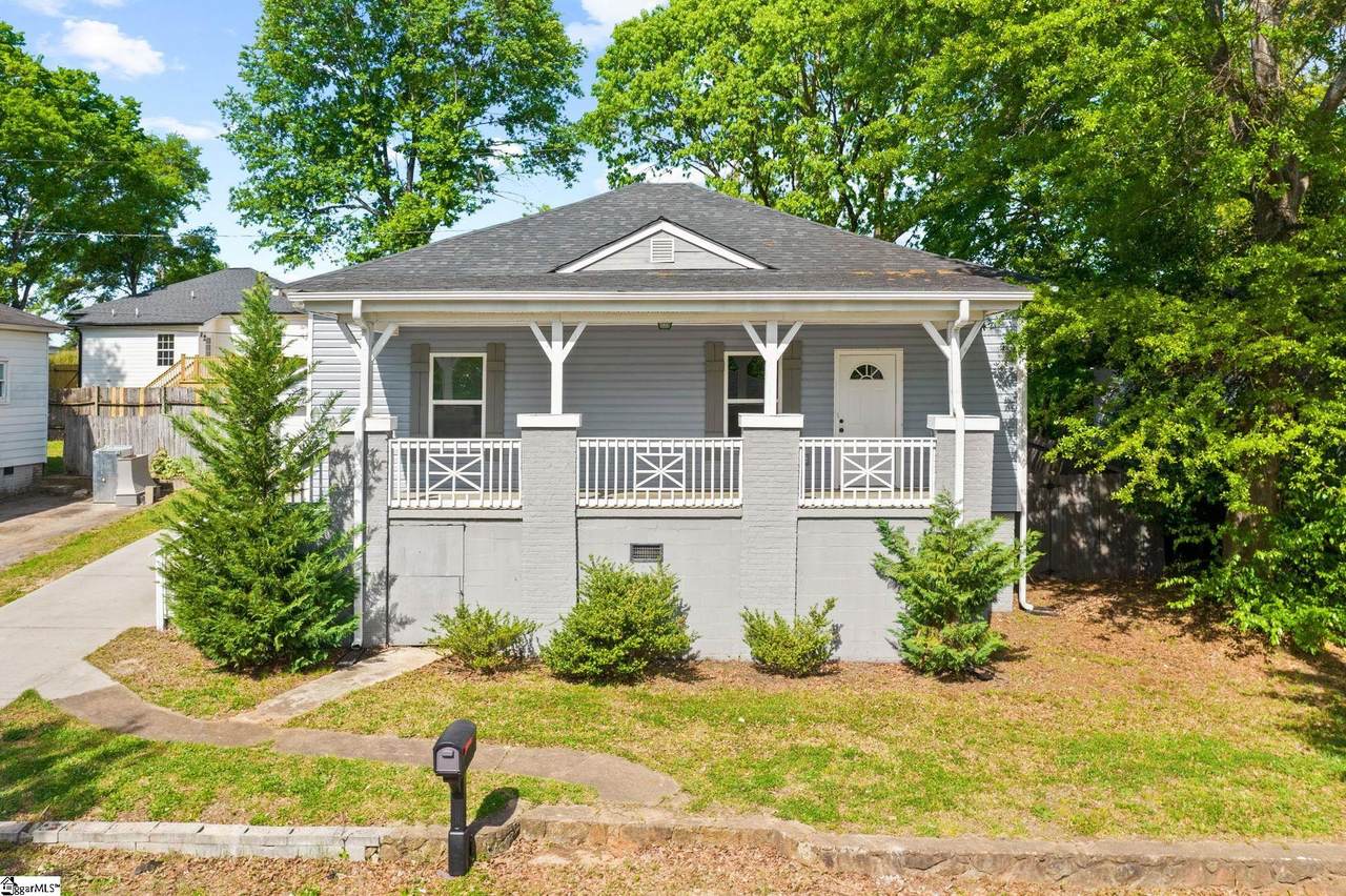 38 4th Avenue - Photo 1