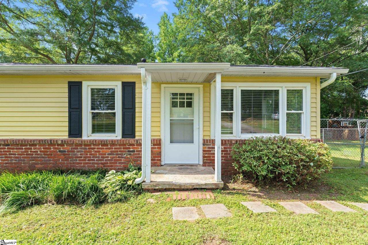 303 Boyd Avenue - Photo 1