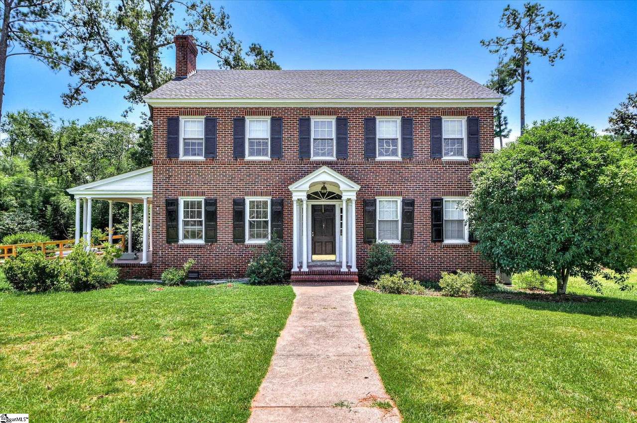 420 Columbia Road - Photo 1