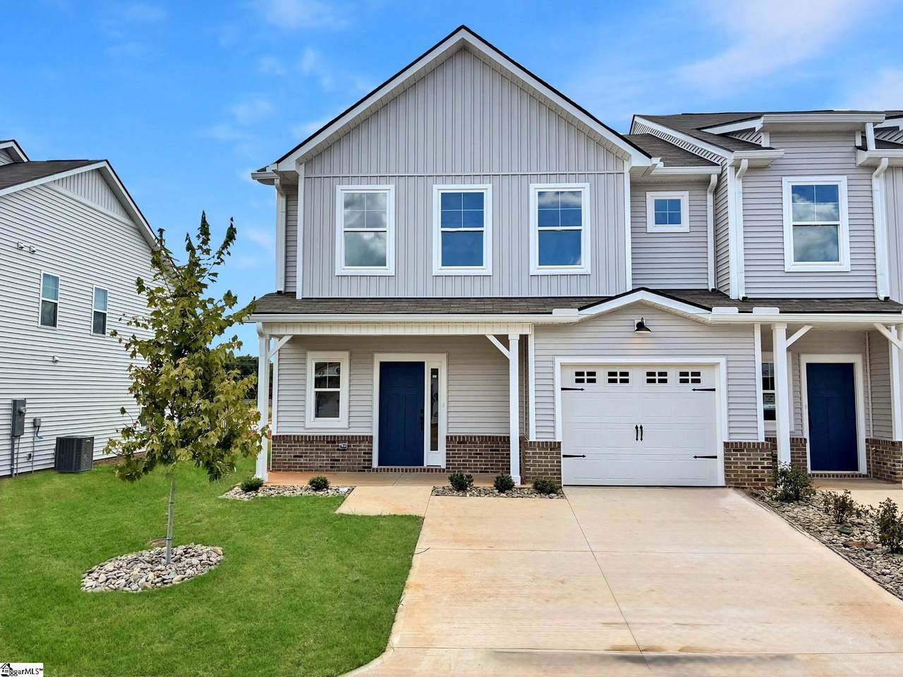 221 Crimson Tree Court - Photo 1