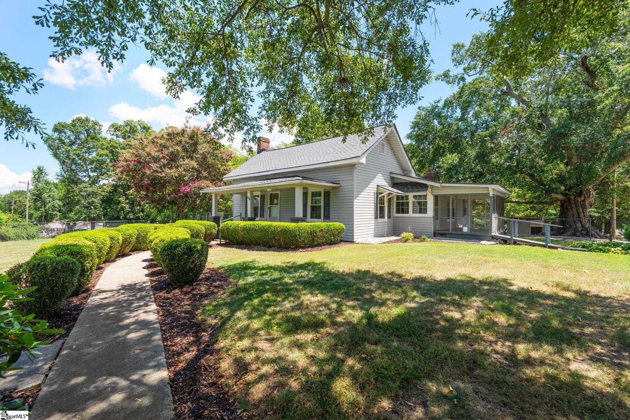 206 Ivydale Drive - Photo 1