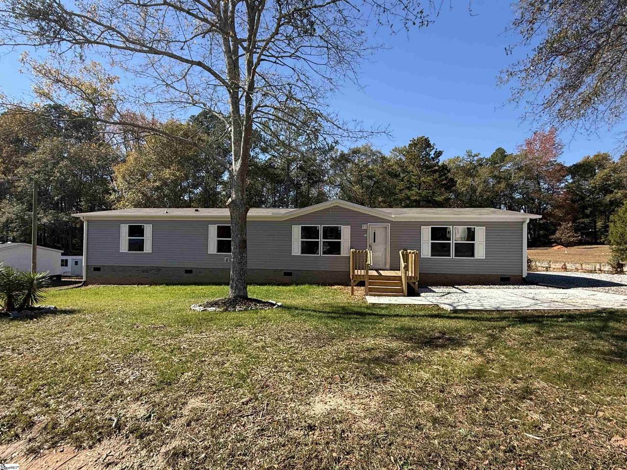 110 Loveland Drive - Photo 1