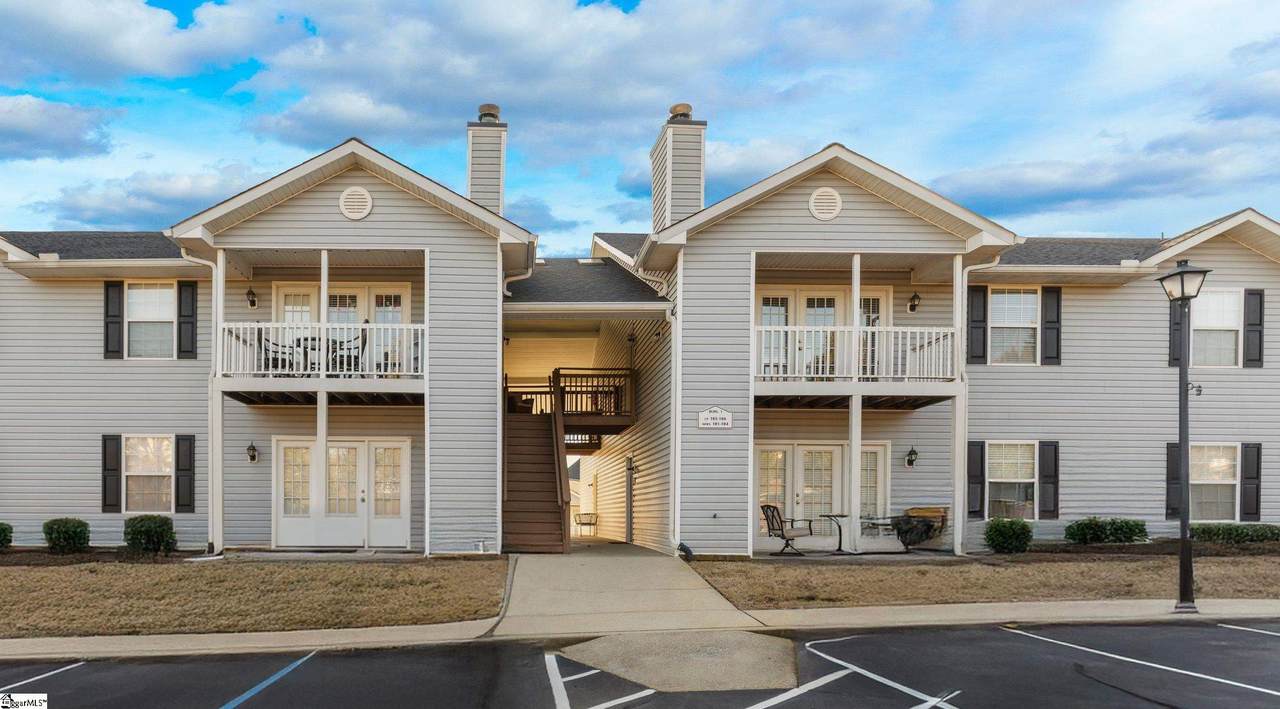 102 Pelham Square Way - Photo 1