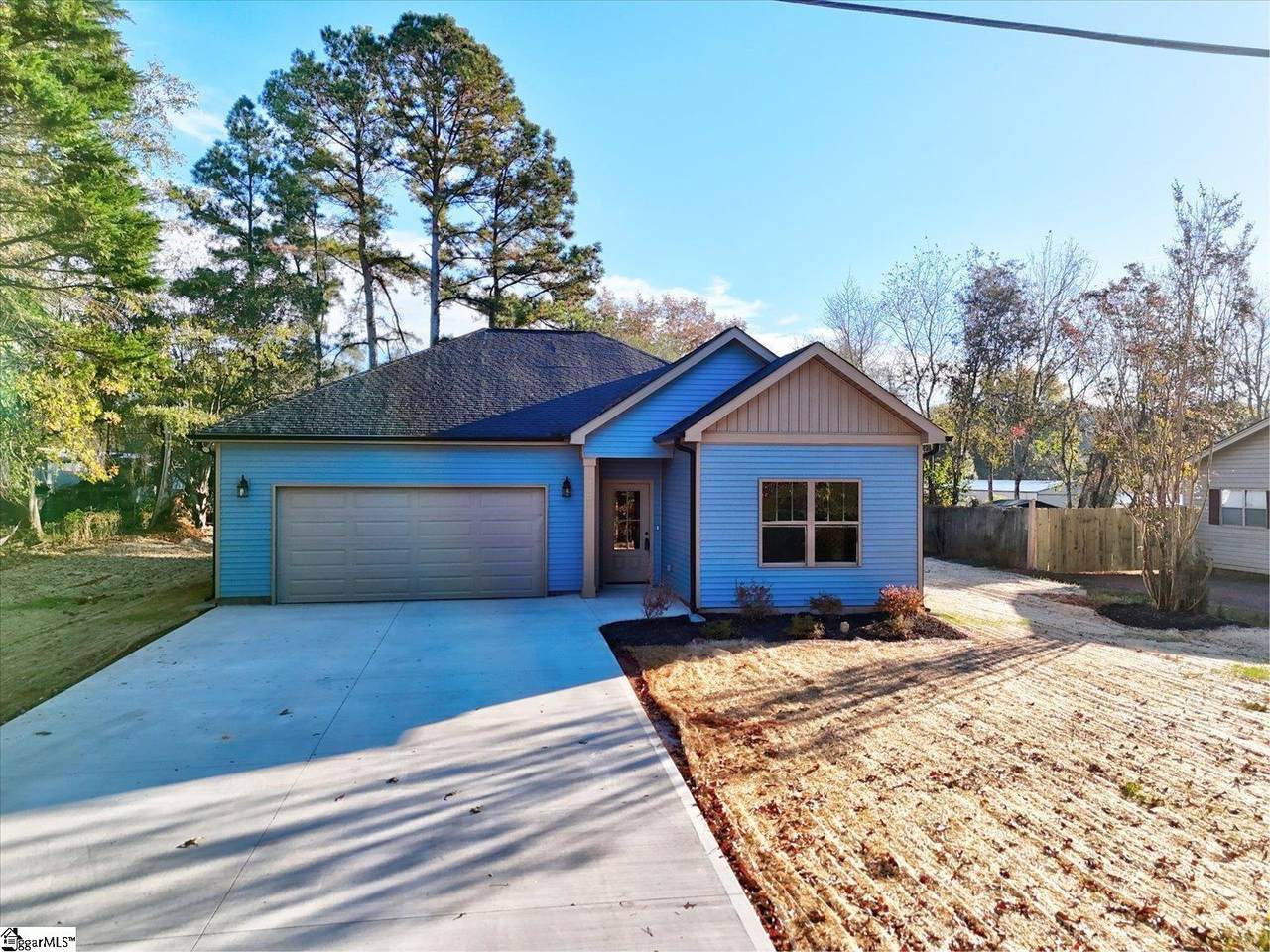 232 Evelyn Drive - Photo 1