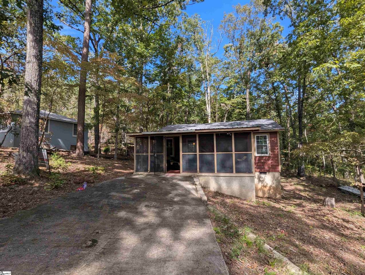 209 Skyland Drive - Photo 1