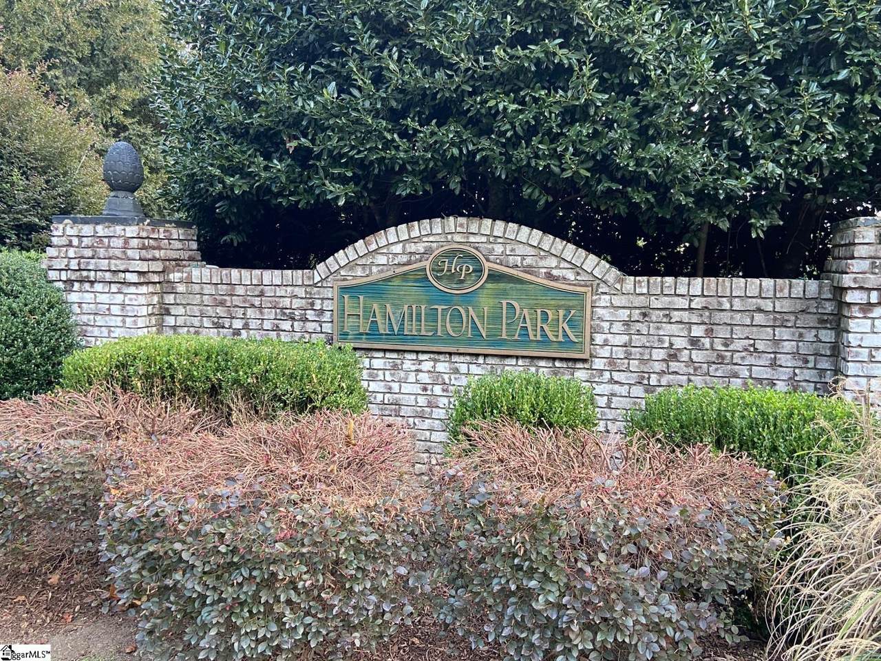 427 Hamilton Parkway - Photo 1