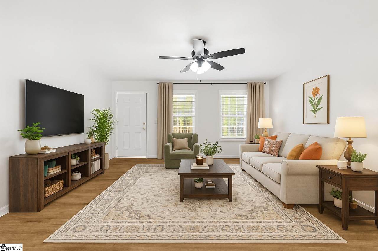 125 River Oaks Circle - Photo 1