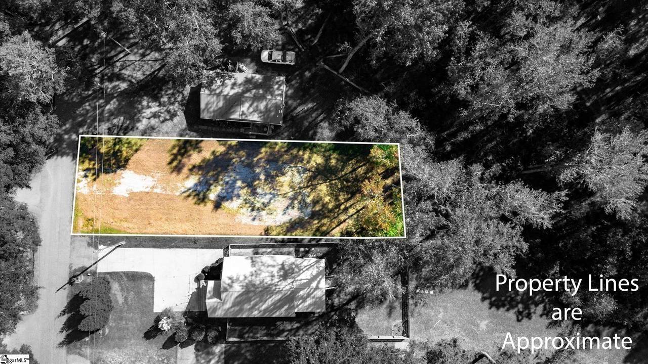 351 Lakewood Drive - Photo 1