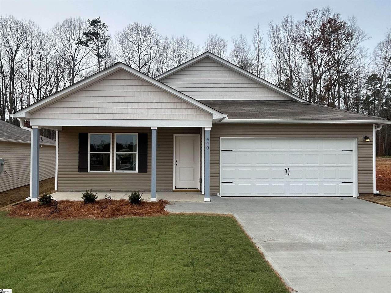 440 Sundown Drive - Photo 1