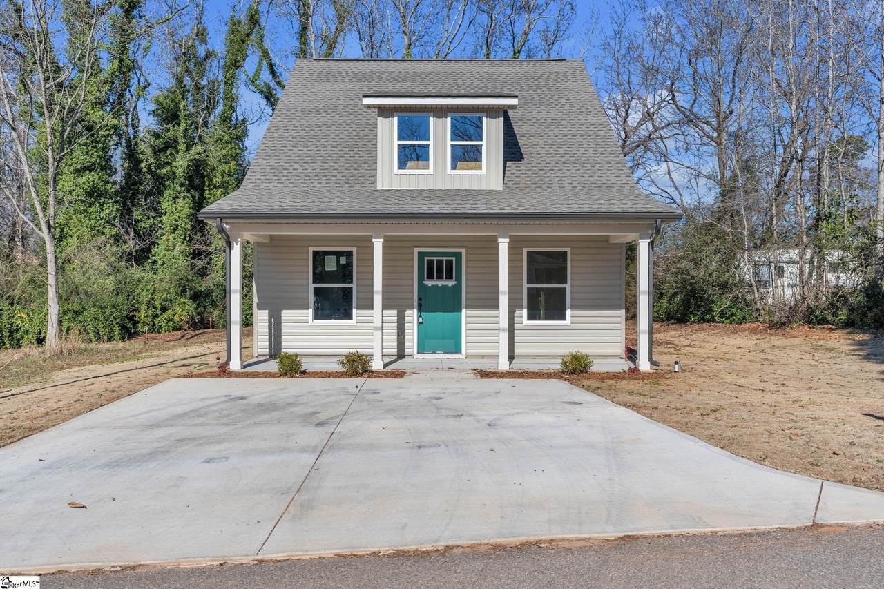 108 Oak Street - Photo 1