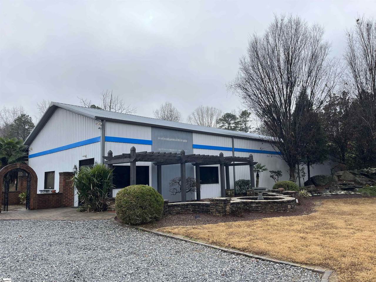 5485 Reidville Road - Photo 1