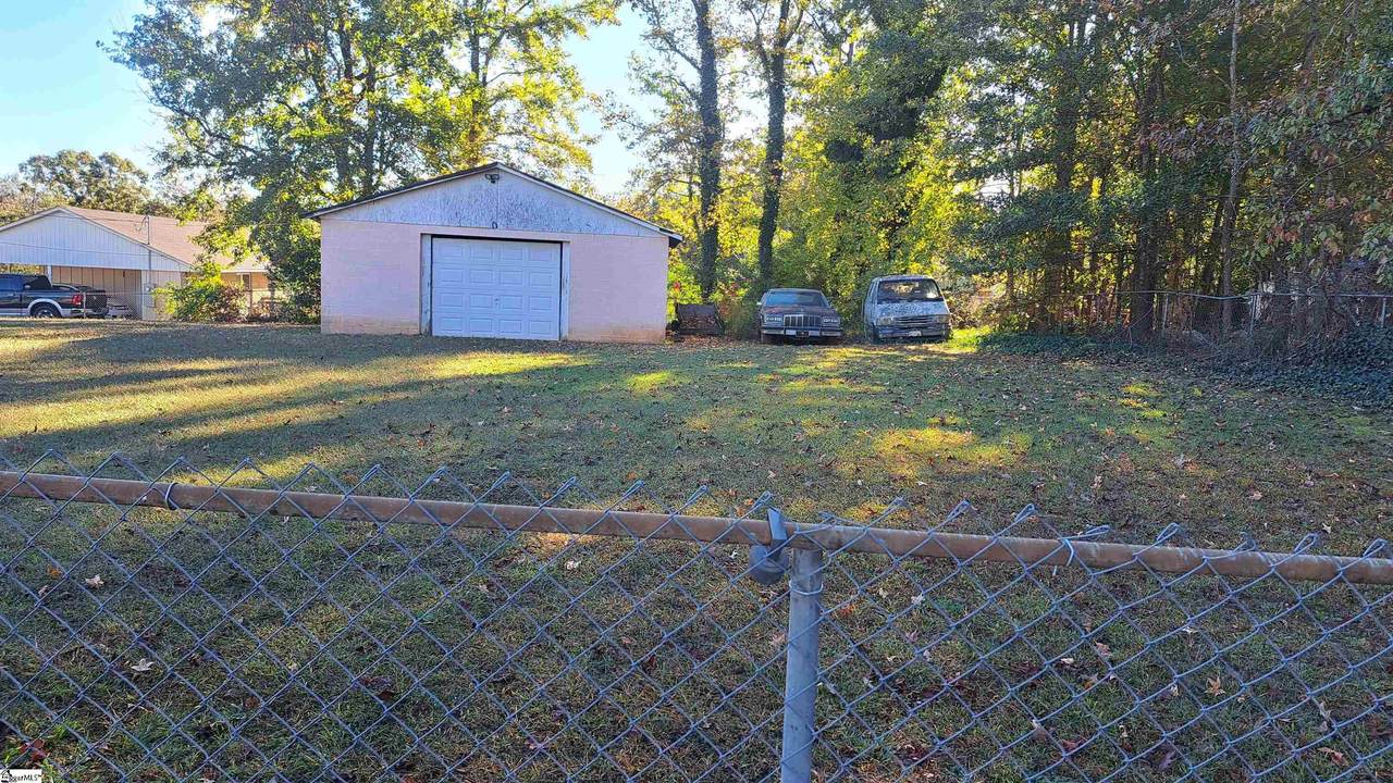 709 Staunton Bridge Road - Photo 1