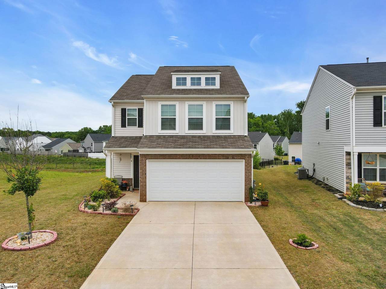 211 Whittier Street - Photo 1
