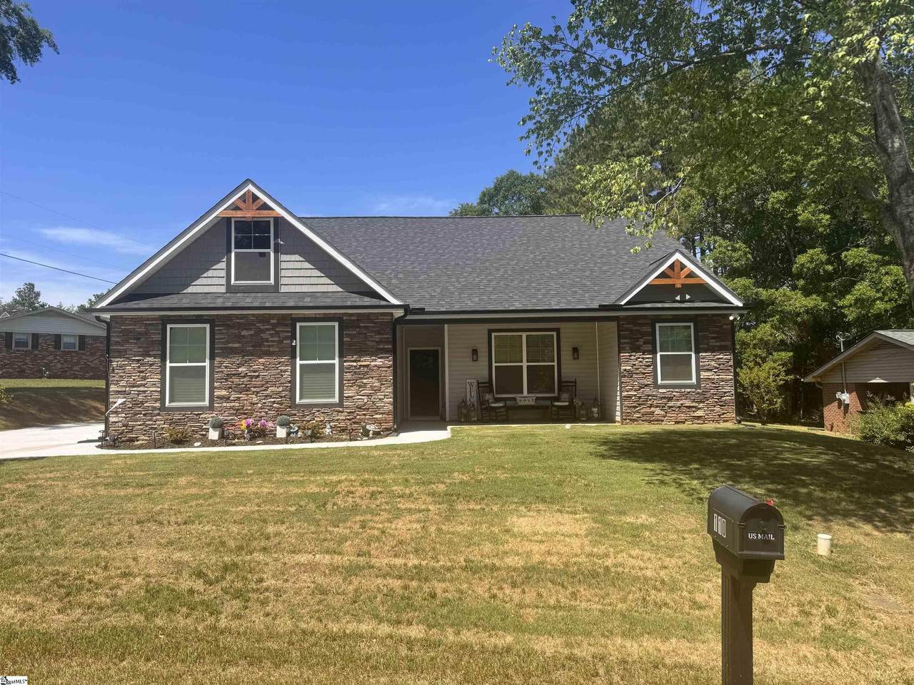 110 Baker Court - Photo 1