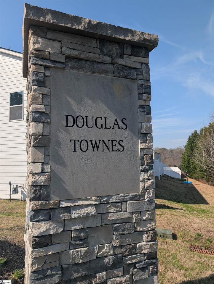 49 Centimeters Drive - Photo 1