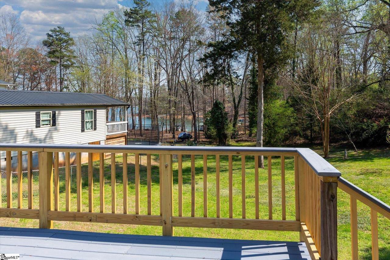 1028 Pinelake Drive - Photo 1