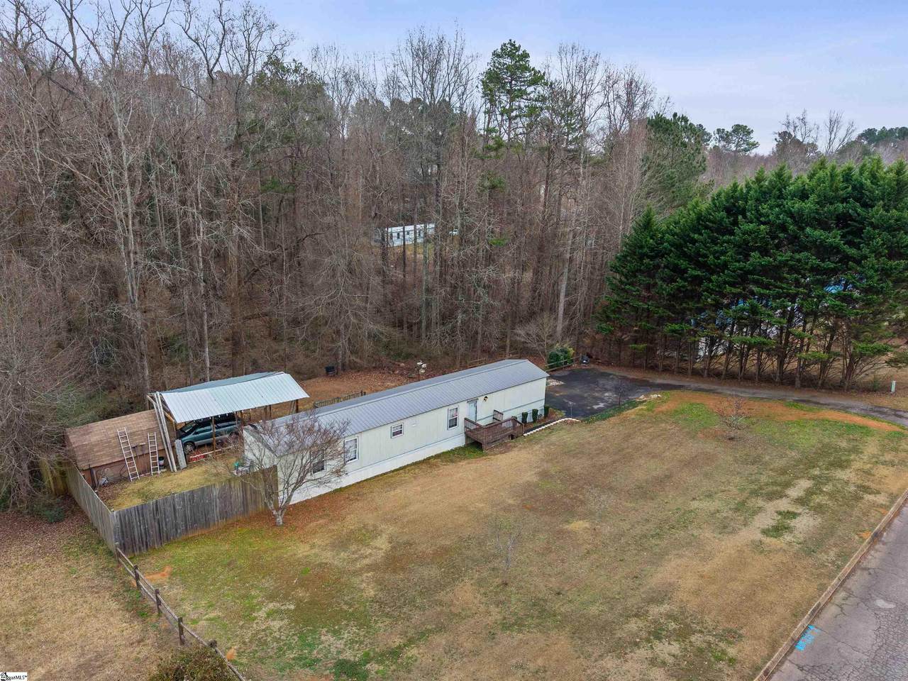 233 Chaparral Way - Photo 1