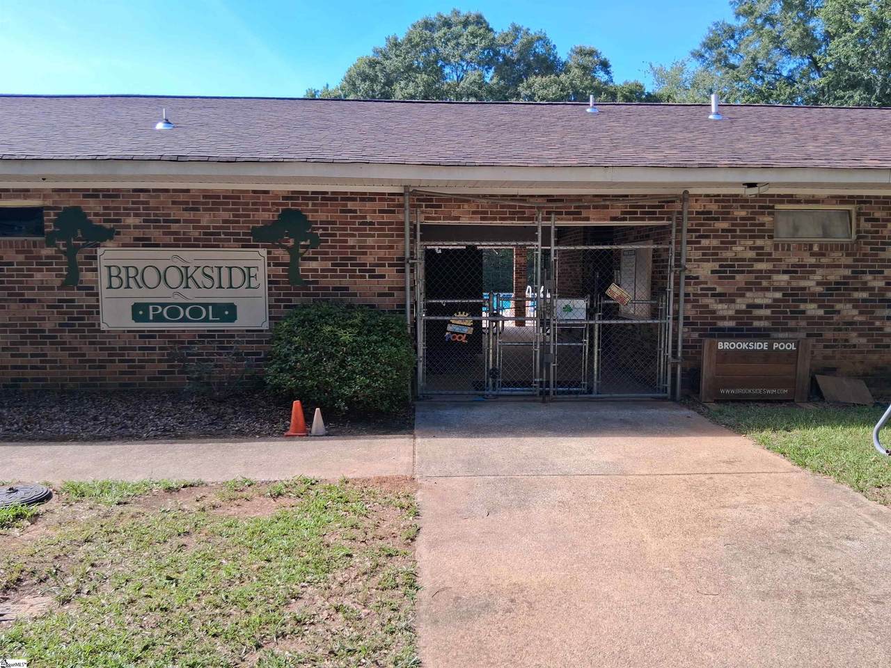 712 Brooks Road - Photo 1