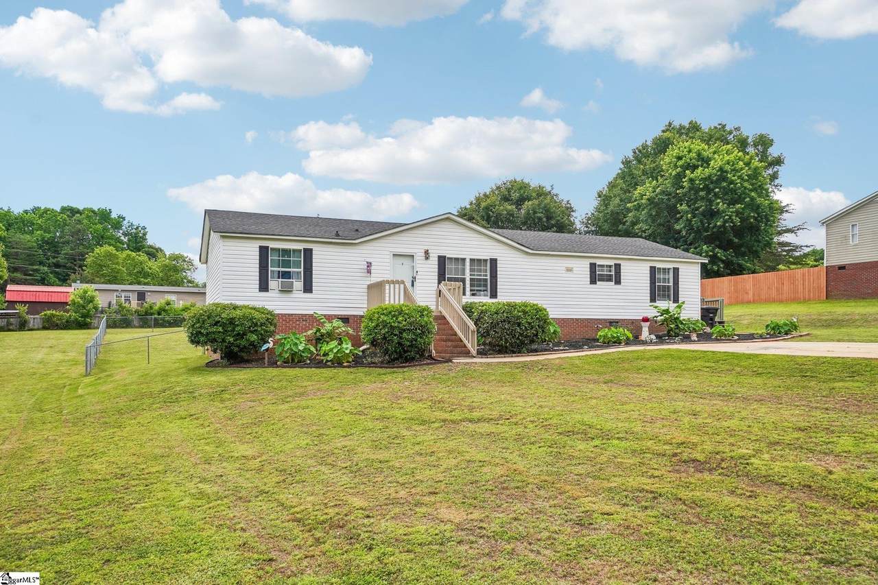 620 Courtland Way - Photo 1