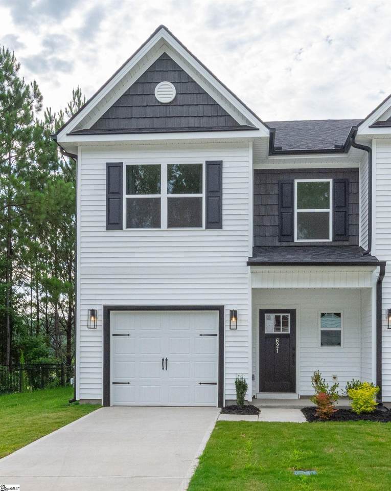 621 Farcroft Trail - Photo 1