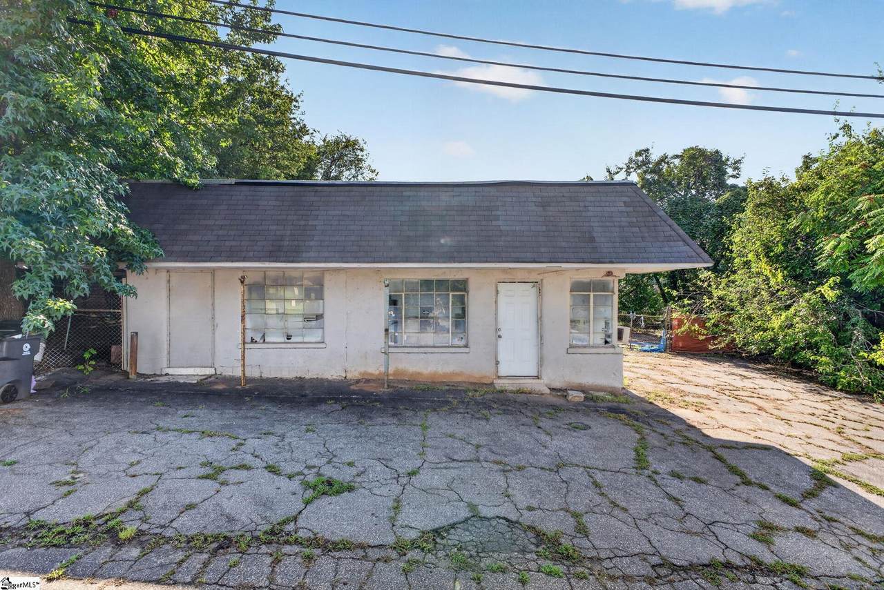 209 Bramlett Road - Photo 1