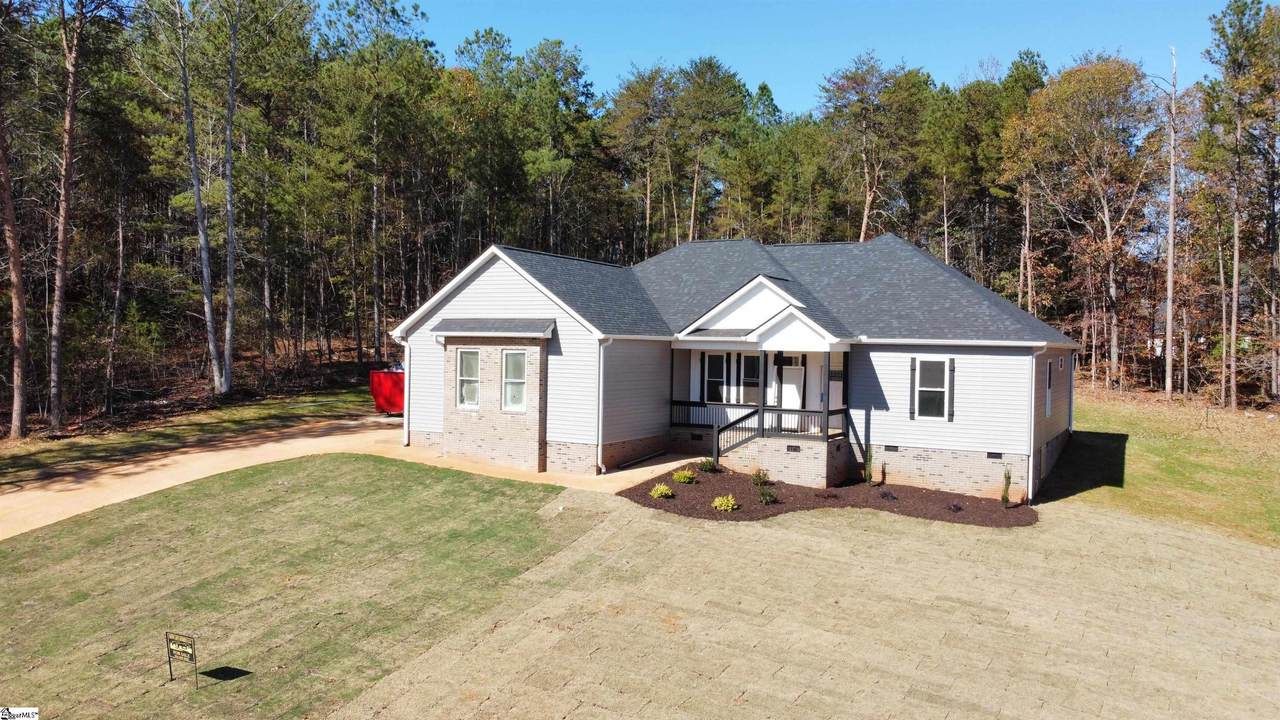 123 Montclaire Circle - Photo 1