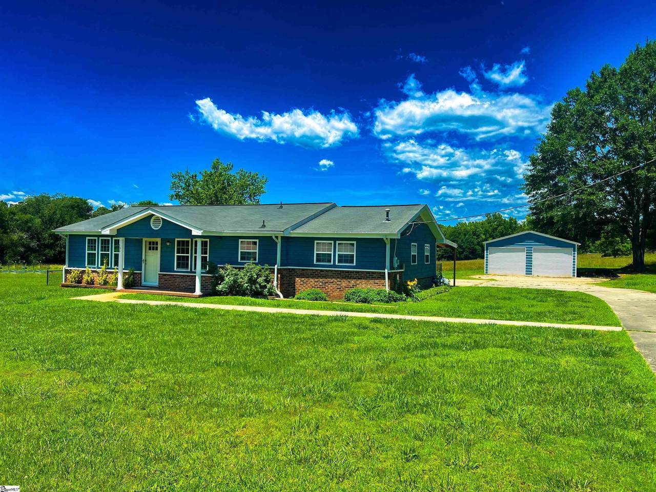 136 Old Pendleton Road - Photo 1