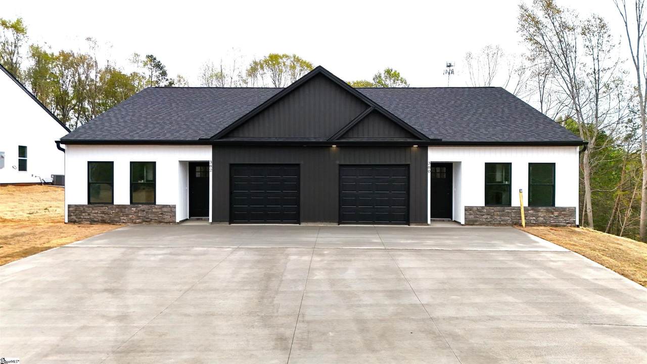 380-382 Davis Road - Photo 1