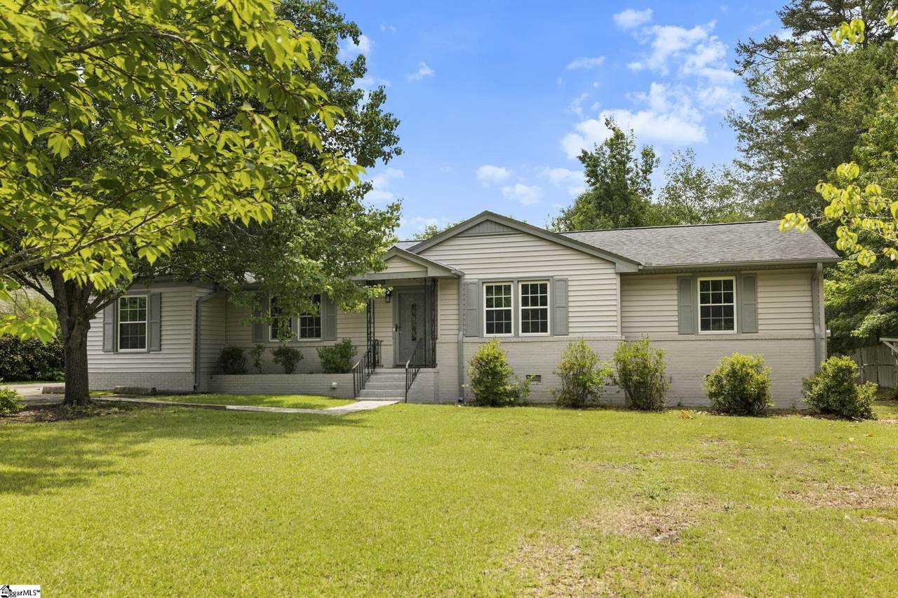107 Chasta Avenue - Photo 1