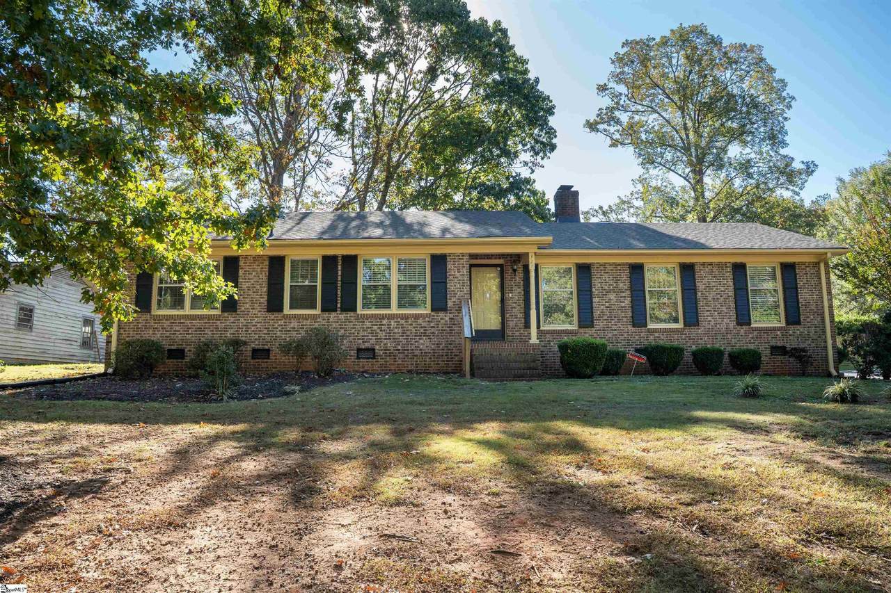 322 Seven Oaks Lane - Photo 1