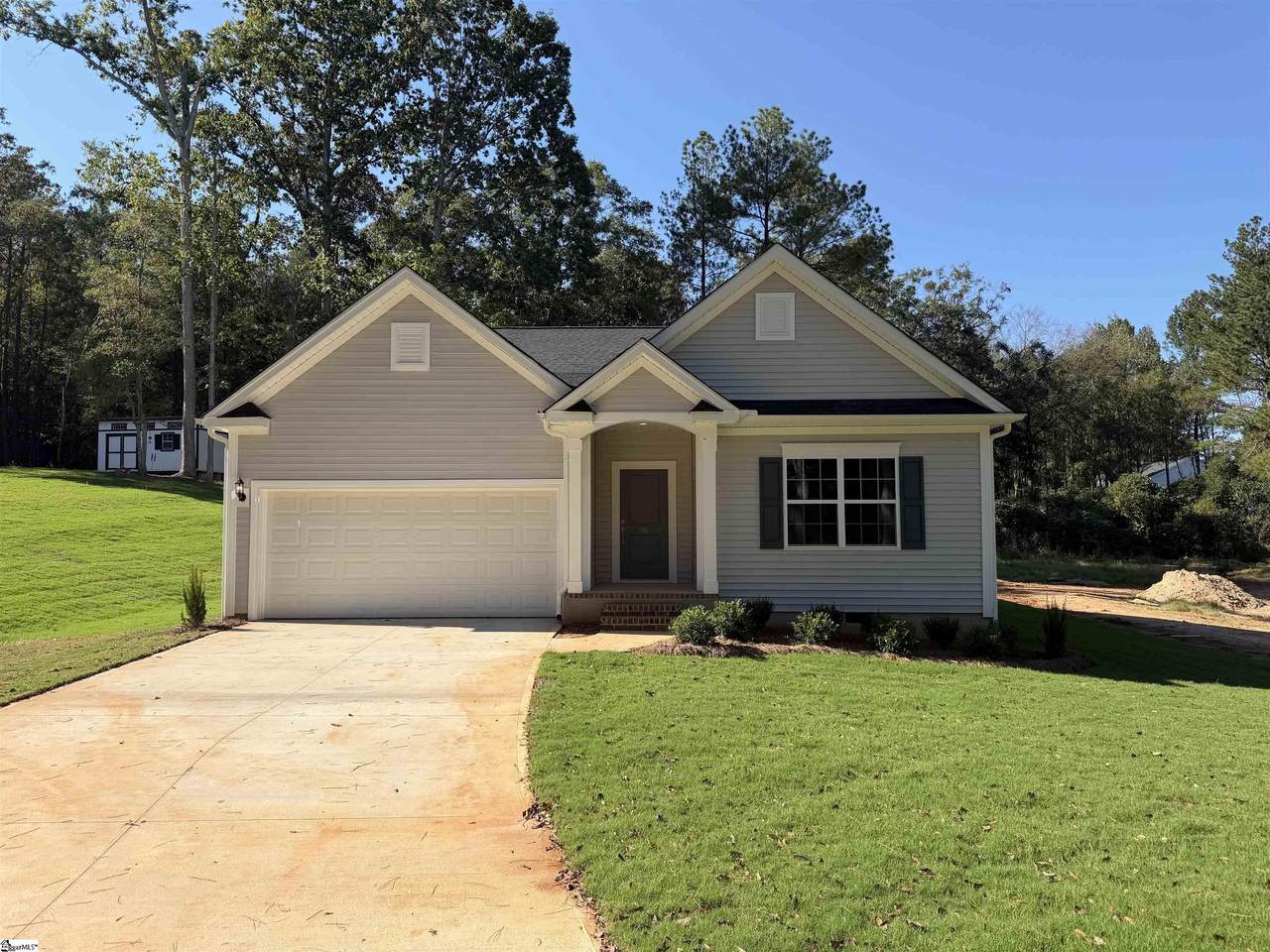 118 Lakeside Drive - Photo 1