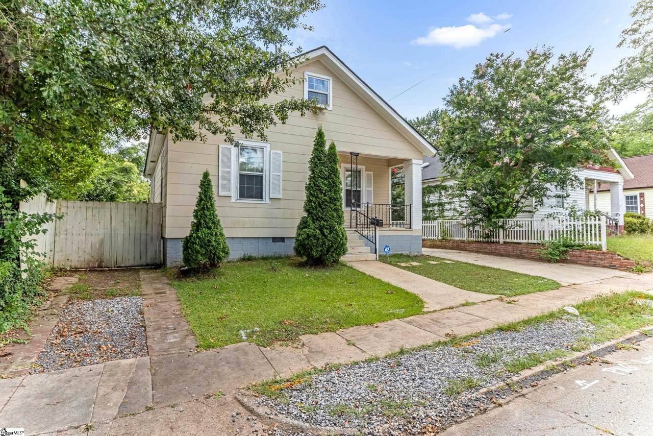 472 Sloan Street - Photo 1