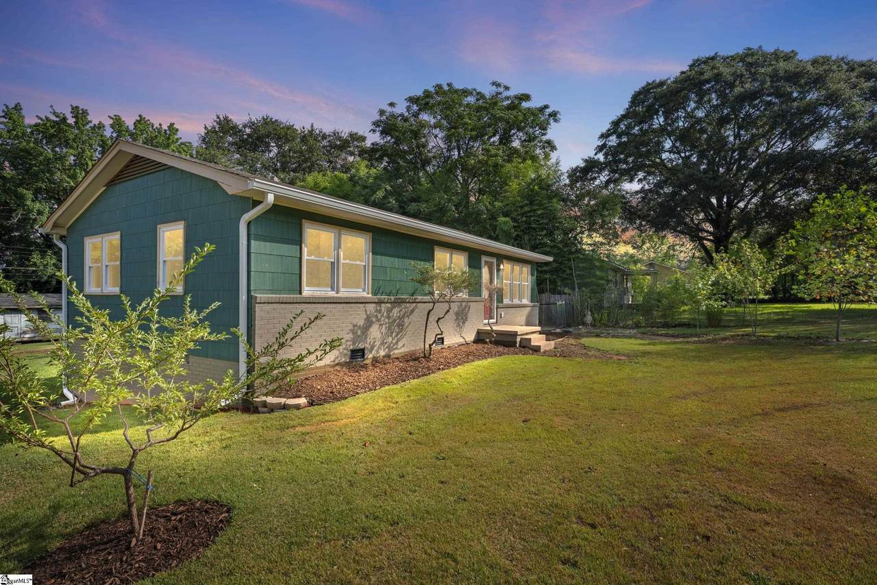 137 Anderson Drive - Photo 1