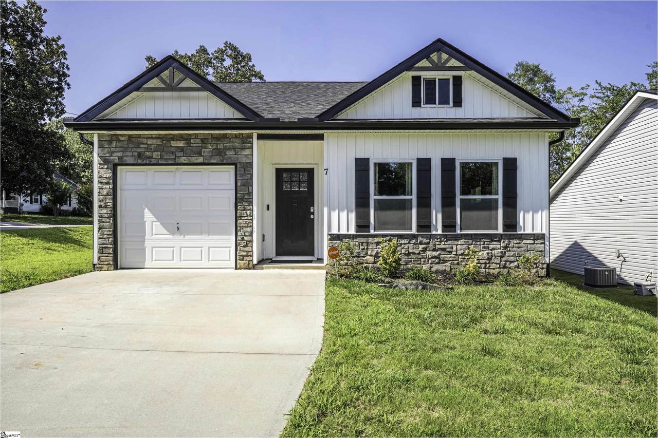 7 Lawrence Street - Photo 1