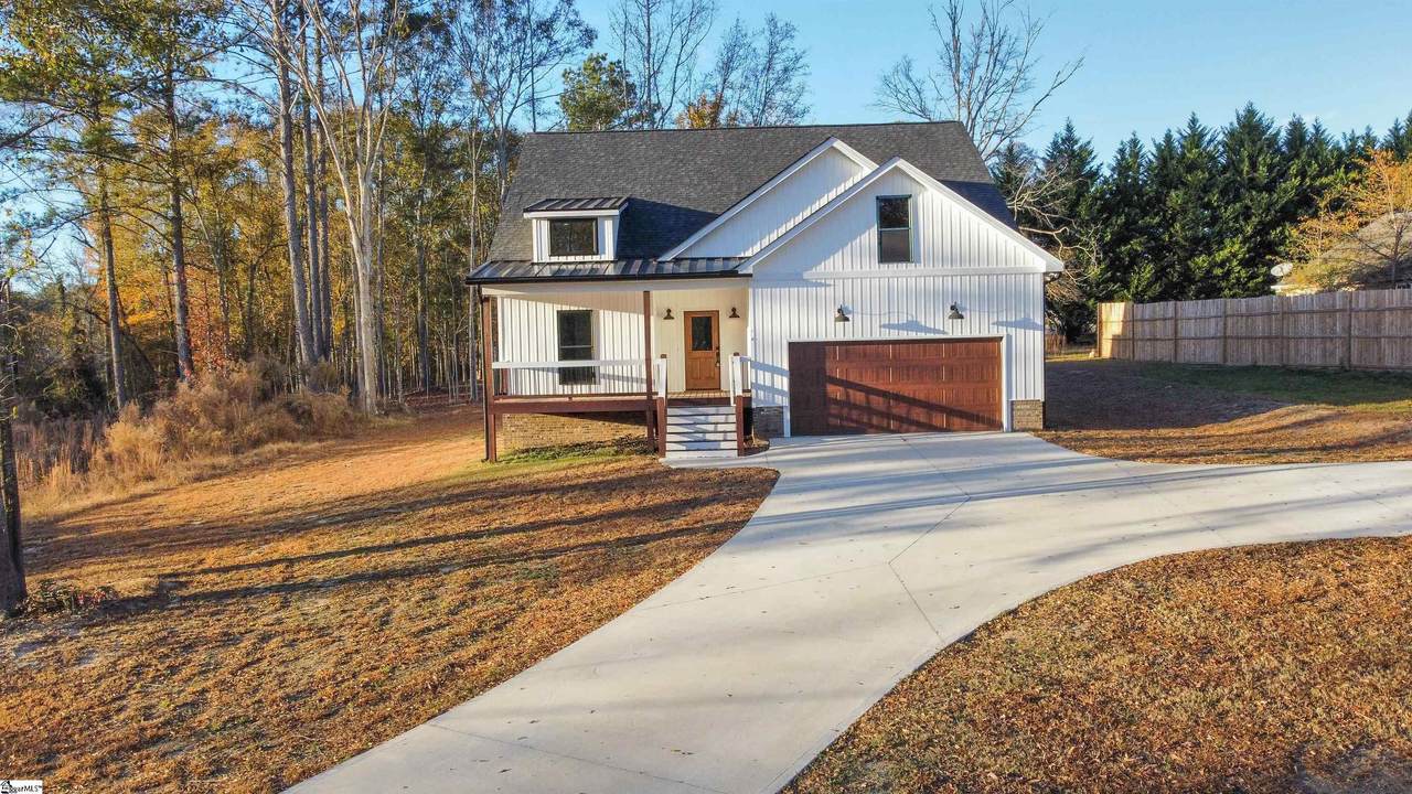 704 Sherwood Avenue - Photo 1