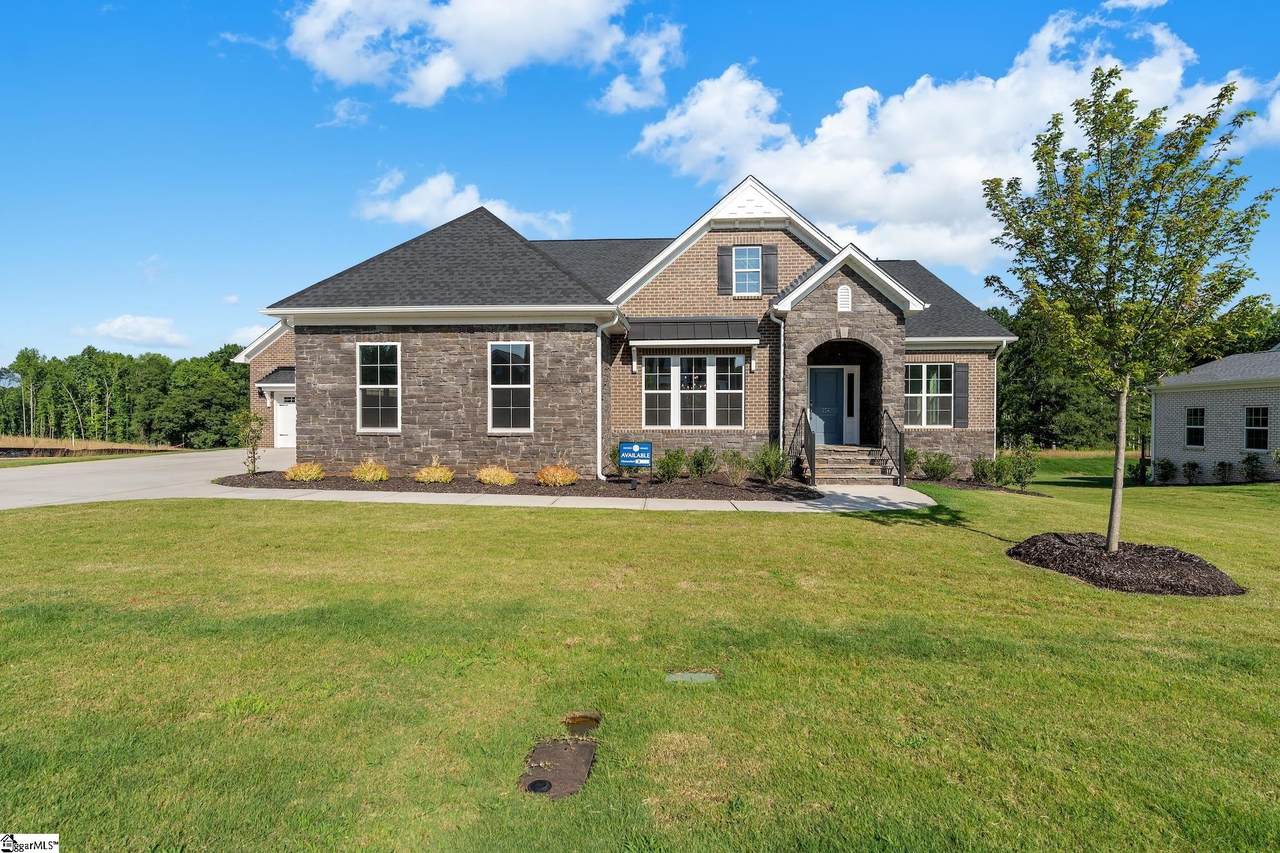 204 Chandler Court - Photo 1